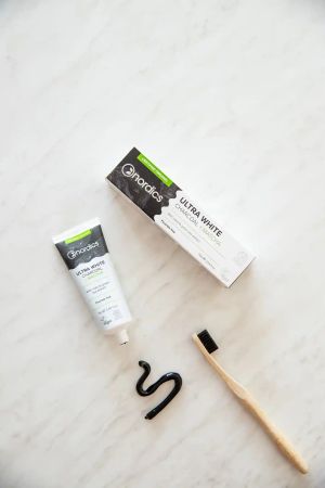 Избелваща Био паста за зъби Nordics Ultra White 